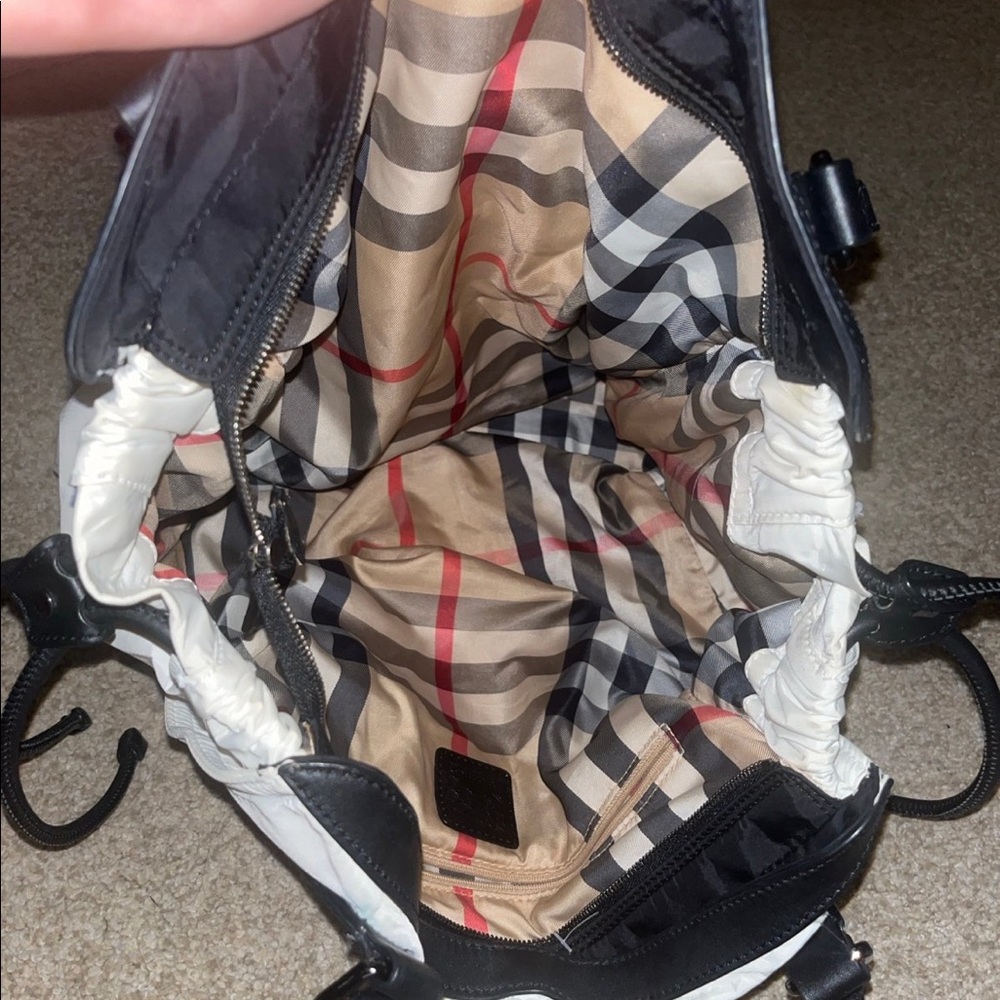 burberry tote - Picture 3 of 4